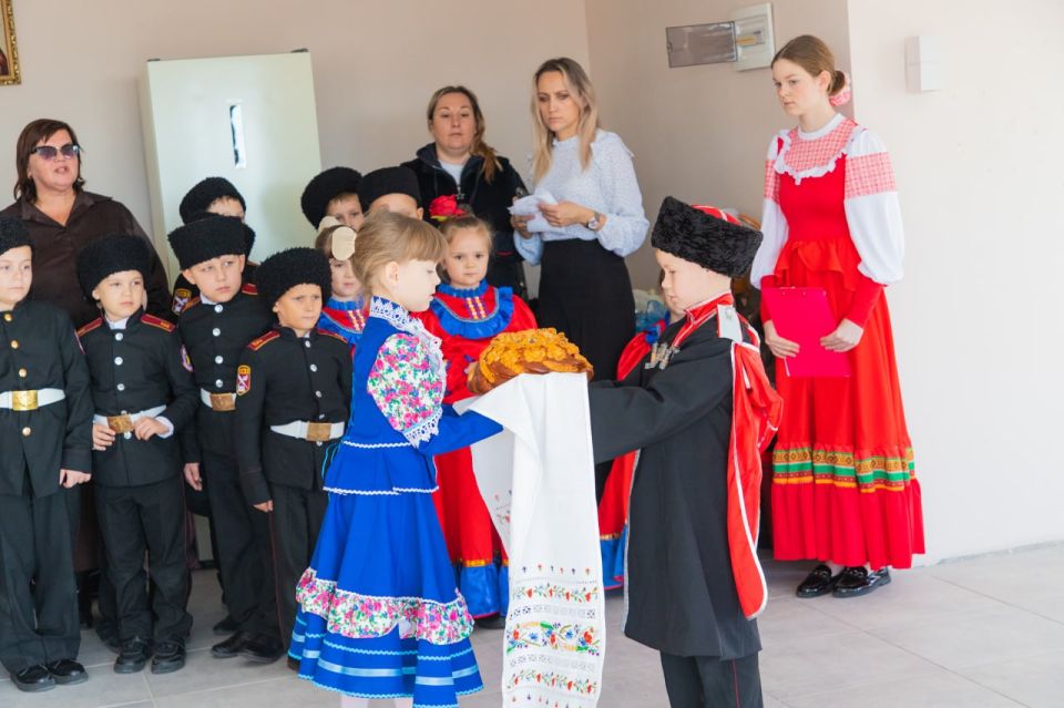 ������ �������: �������, 4 �������, �� ��������� �������� �� ���� ��������� ��������� ����� ���������� � ���������� �����