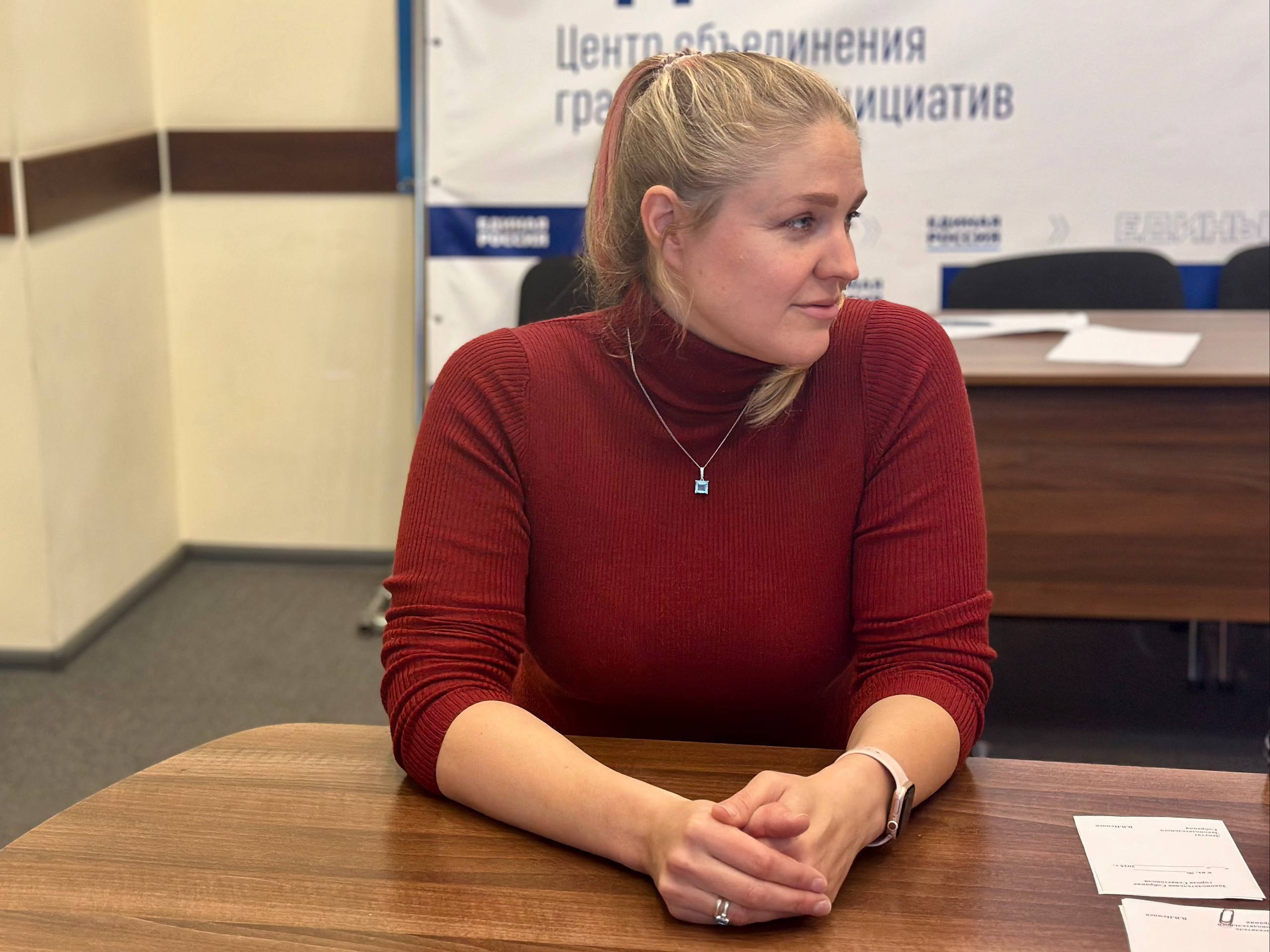 Владимир Немцев: В рамках декады приёмов граждан, приуроченной к 24-летию «Единой России», в Региональной общественной приёмной партии провёл приём граждан по личным вопросам Владимир Немцев: В рамках декады приёмов граждан, приуроченной к 24-летию «Единой России», в Региональной общественной приёмной партии провёл приём граждан по личным вопросам