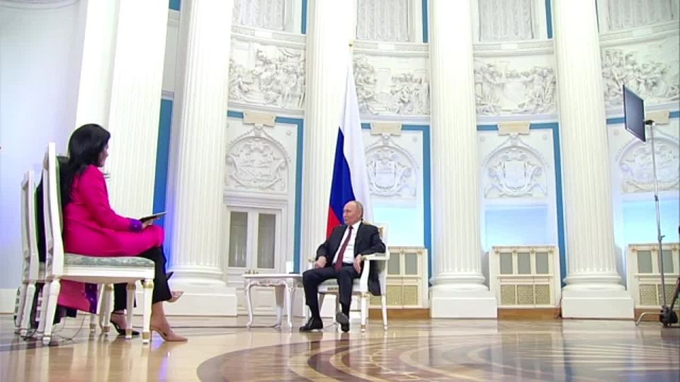 Путин: Россия не аннексировала Крым, а пришла на помощь жителям полуострова