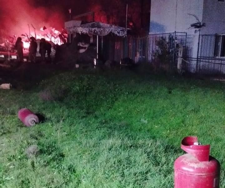 Крымские огнеборцы ликвидировали возгорание в ГО Феодосия Крымские огнеборцы ликвидировали возгорание в ГО Феодосия