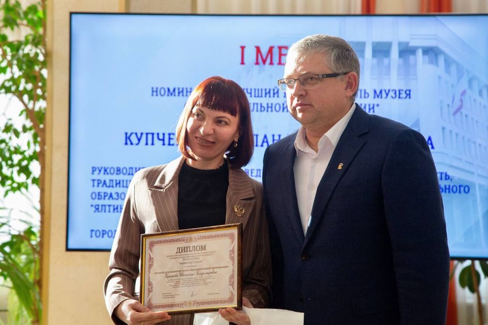 Владимир Константинов: Главная цель школьных музеев — воспитание патриота Крыма и России, готового встать на защиту Родины Владимир Константинов: Главная цель школьных музеев — воспитание патриота Крыма и России, готового встать на защиту Родины
