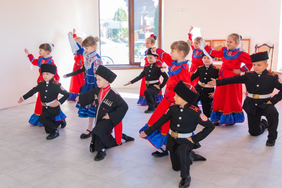 ������ �������: �������, 4 �������, �� ��������� �������� �� ���� ��������� ��������� ����� ���������� � ���������� �����