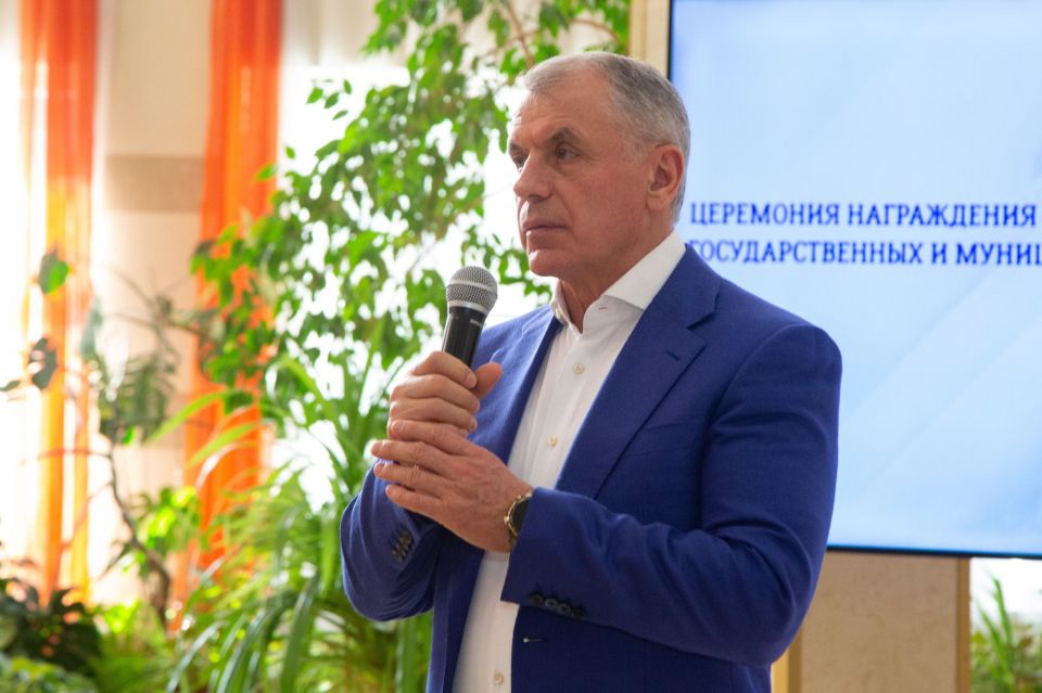 Владимир Константинов: В 2025 году на конкурс школьных музеев, учрежденный Государственным Советом РК, поступило 190 заявок от 169 школ и учреждений среднего профессионального образования
