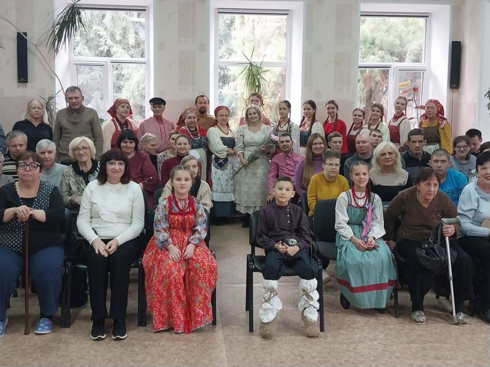 В рамках Международного дня инвалидов в ГБУК РК «Центр социального обслуживания граждан пожилого возраста и инвалидов» была проведена музыкальная гостиная «Пусть наша доброта согреет ваши души»