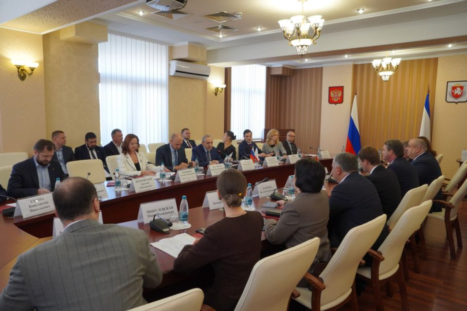 Представители Крыма и Абхазии обсудили вопросы спортивного сотрудничества на совместном заседании