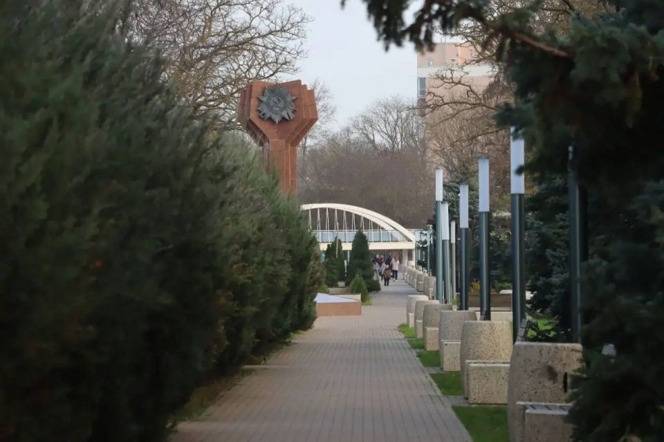 Керчане обратили внимание на то, что в Комсомольском парке с недавнего времени стали взимать плату за пользование общественным туалетом