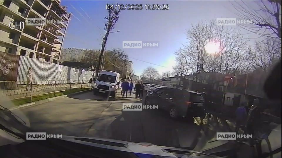 В Симферополе водителя «скорой» избил неизвестный на иномарке