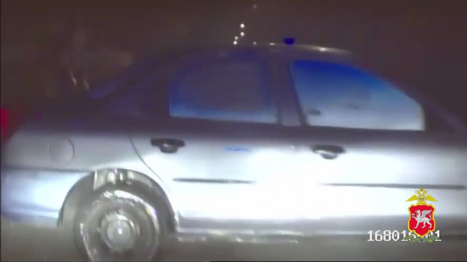 В Евпатории нетрезвый водитель устроил ночную погоню с полицией