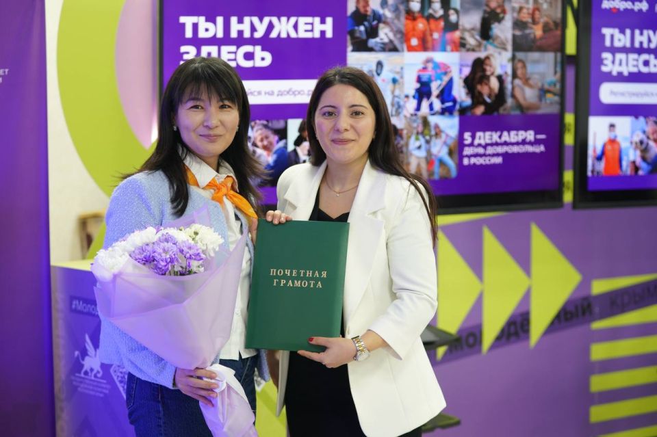 Алексей Зинченко: Дорогие наши добровольцы!. Этот день посвящён каждому из вас — тем, кто ежедневно дарит частичку своего сердца, поддерживает и наполняет нашу жизнь теплом и искренней заботой Алексей Зинченко: Дорогие наши добровольцы!. Этот день посвящён каждому из вас — тем, кто ежедневно дарит частичку своего сердца, поддерживает и наполняет нашу жизнь теплом и искренней заботой