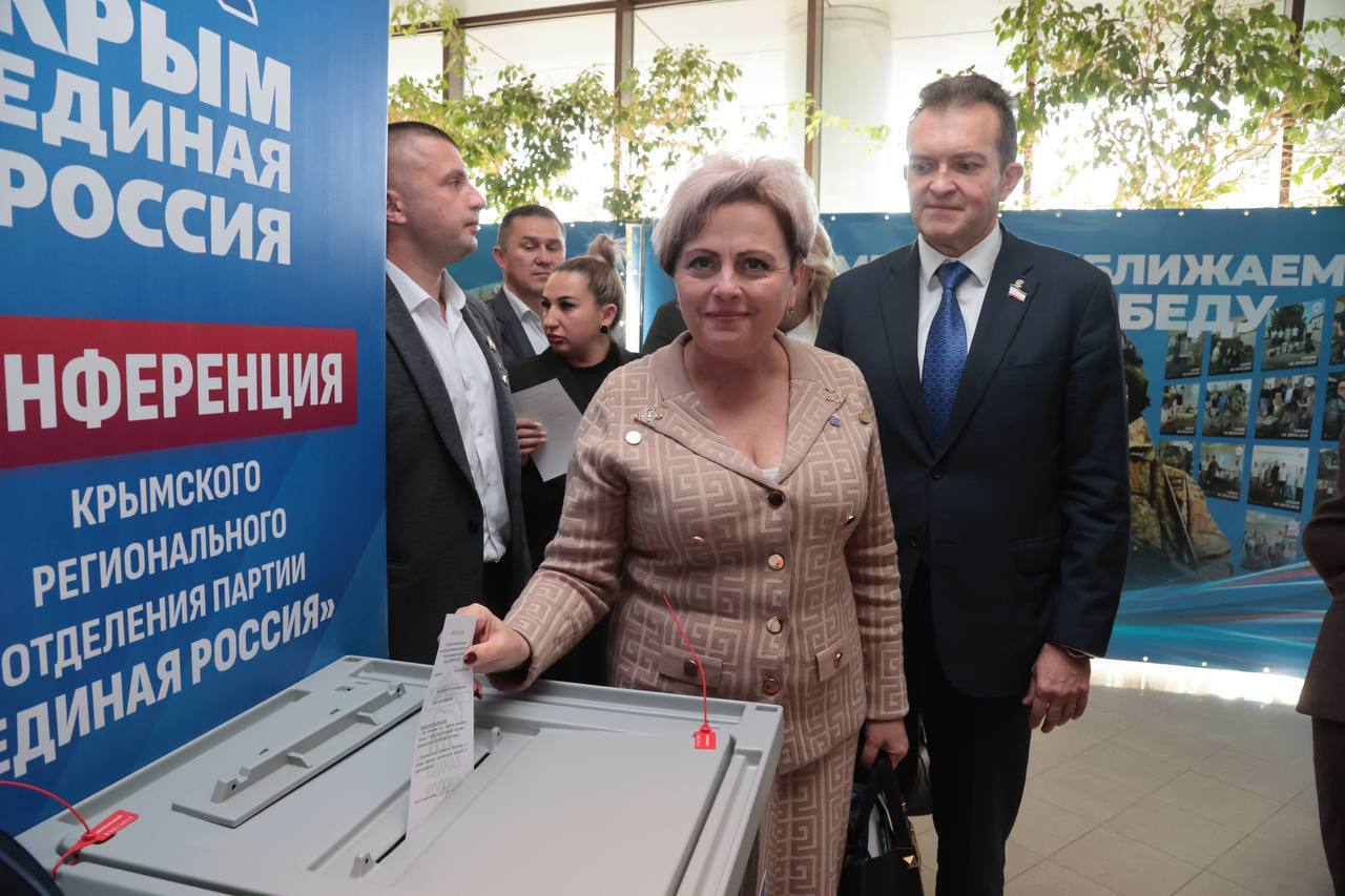 Ольга Урайкина: В Симферополе прошла XVII Конференция Крымского регионального отделения "Единой России", на которой партийцы подвели итоги работы за 2025 год, провели плановую ротацию регионального политического совета и его... Ольга Урайкина: В Симферополе прошла XVII Конференция Крымского регионального отделения "Единой России", на которой партийцы подвели итоги работы за 2025 год, провели плановую ротацию регионального политического совета и его...