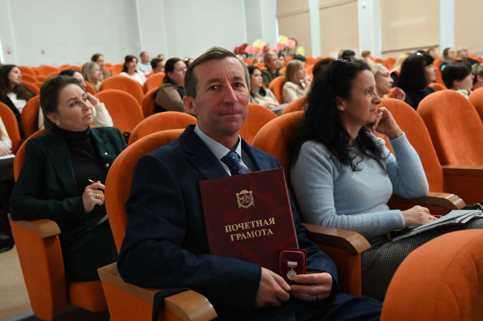 Сегодня на базе МБОУ «Лицей Крымской весны» Симферопольского района проведен обучающий семинар на тему «Реализация практики ШкИБ в образовательном процессе на региональном уровне: передовой опыт Академии ШкИБ и победителей... Сегодня на базе МБОУ «Лицей Крымской весны» Симферопольского района проведен обучающий семинар на тему «Реализация практики ШкИБ в образовательном процессе на региональном уровне: передовой опыт Академии ШкИБ и победителей...