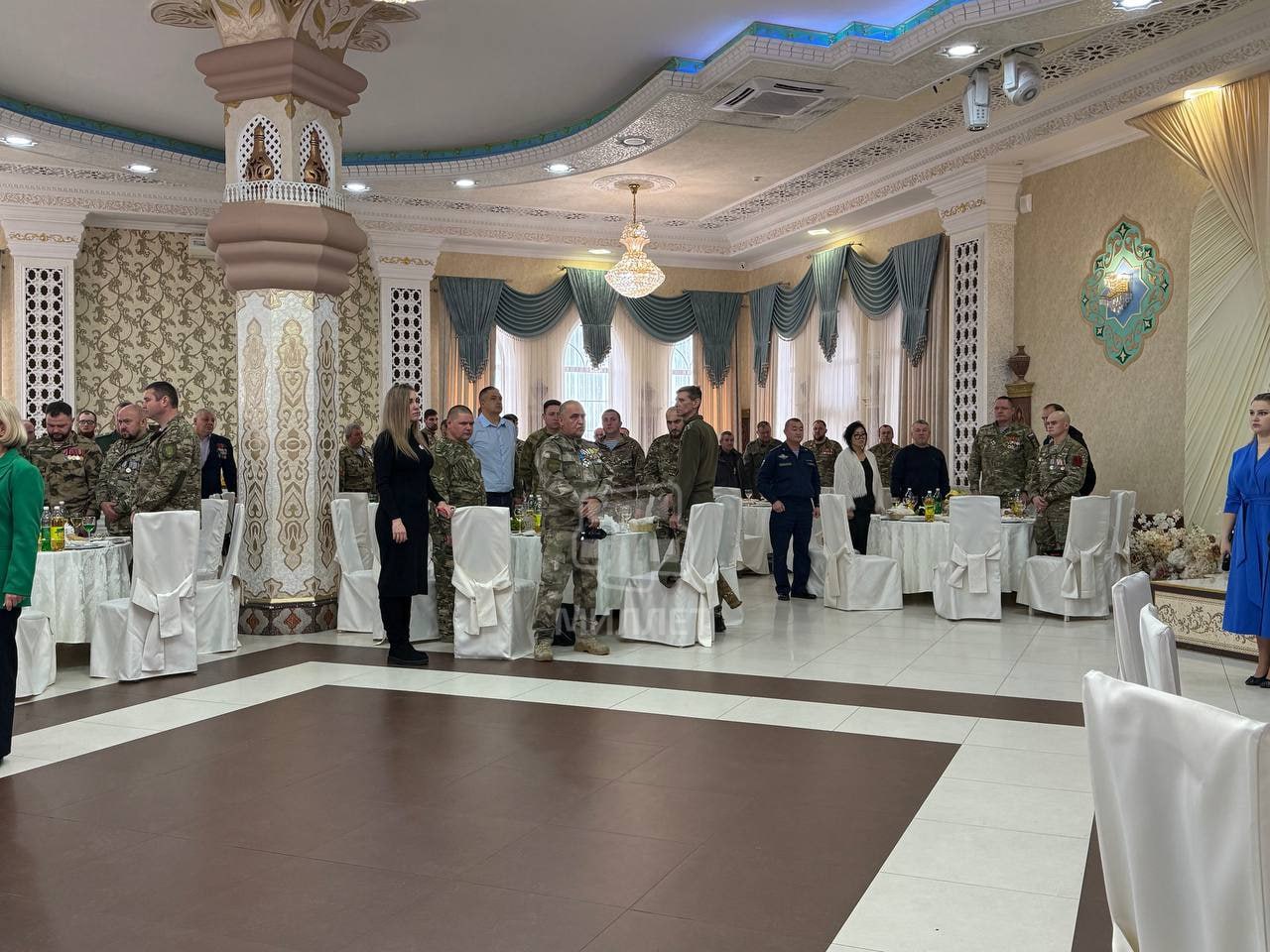 В Крыму прошло памятное мероприятие «С верой в сердце, с молитвой на устах приближаем победу» В Крыму прошло памятное мероприятие «С верой в сердце, с молитвой на устах приближаем победу»