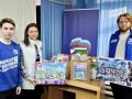 Молодогвардейцы передали подарки тяжело больным детям в рамках Всероссийской благотворительной акции «Коробка Храбрости»