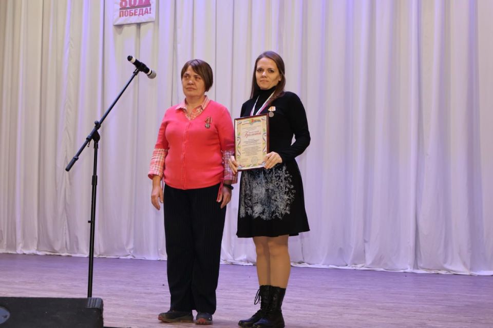 Денис Олейник: Вместе с депутатом Государственного Совета Республики Крым Жанной Хуторенко, председателем районного совета Татьяной Вышинской, прокурором Раздольненского района Вячеславом Черниковым, главой Раздольненского... Денис Олейник: Вместе с депутатом Государственного Совета Республики Крым Жанной Хуторенко, председателем районного совета Татьяной Вышинской, прокурором Раздольненского района Вячеславом Черниковым, главой Раздольненского...