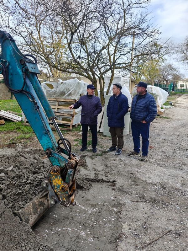 Юрий Гоцанюк: Проинспектировал ход капремонта двух общеобразовательных учреждений в Черноморском районе Юрий Гоцанюк: Проинспектировал ход капремонта двух общеобразовательных учреждений в Черноморском районе