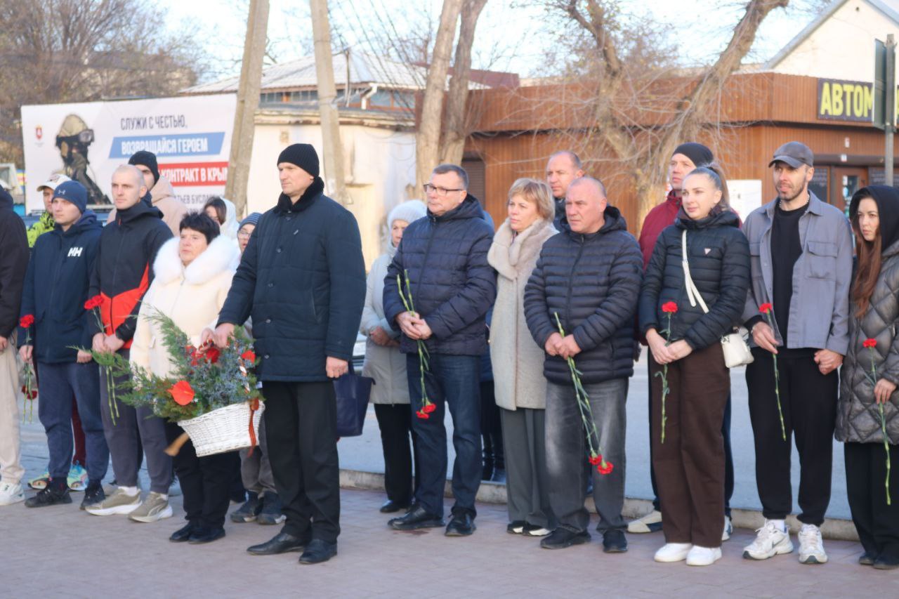 Кубок Героев России - это больше,чем просто игра, это турнир, объединивший сильнейших, чтоб почтить память настоящих Героев Кубок Героев России - это больше,чем просто игра, это турнир, объединивший сильнейших, чтоб почтить память настоящих Героев