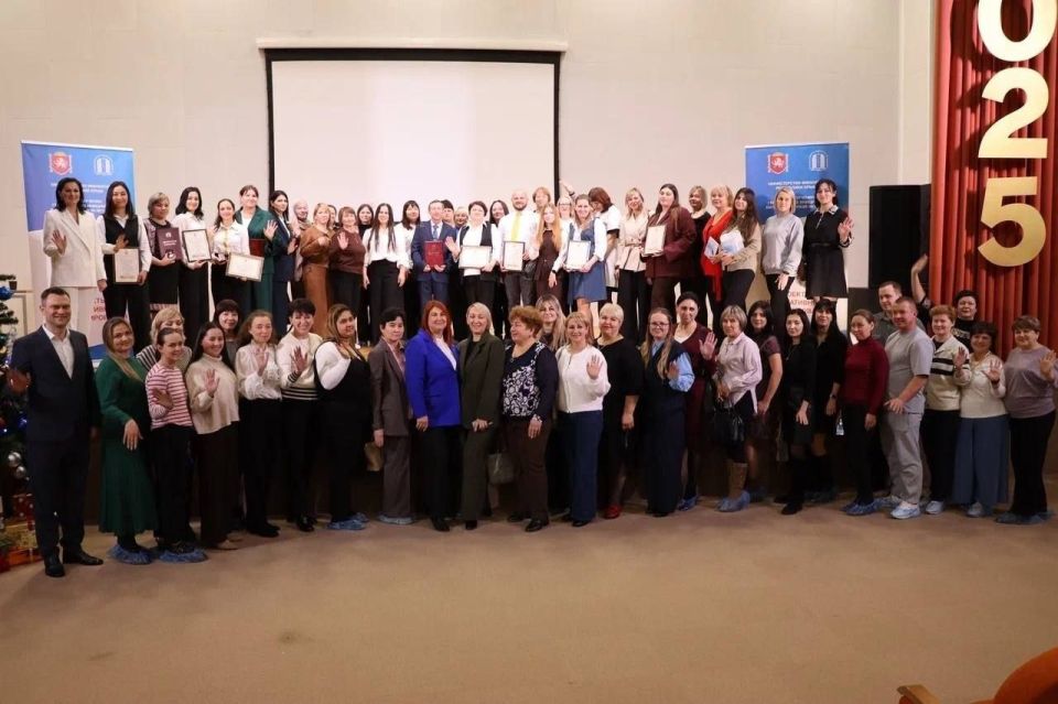 5 декабря на базе МБОУ «Лицей Крымской весны» состоялось торжественное награждение педагогов Крыма за активное продвижение идей школьного конкурса инициативного бюджетирования