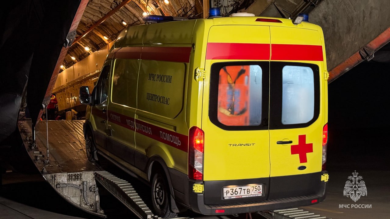 Пострадавшую во время атаки на Севастополь девочку доставили в Москву