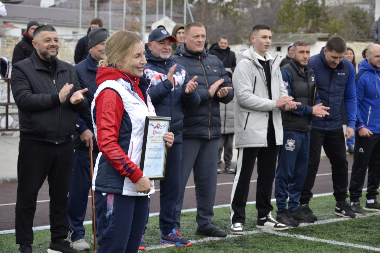 Валентина Биджакова: Сегодня утро в Белогорске началось с бодрящей зарядки под руководством министра спорта Республики Крым Ольги Торубаровой, ее заместителей и ветерана боевых действий СВО, участника кадрового проекта... Валентина Биджакова: Сегодня утро в Белогорске началось с бодрящей зарядки под руководством министра спорта Республики Крым Ольги Торубаровой, ее заместителей и ветерана боевых действий СВО, участника кадрового проекта...