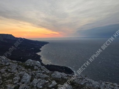 Невероятно красивый рассвет на Форосском канте