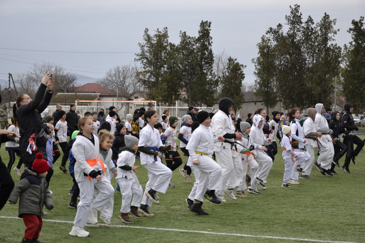 Валентина Биджакова: Сегодня утро в Белогорске началось с бодрящей зарядки под руководством министра спорта Республики Крым Ольги Торубаровой, ее заместителей и ветерана боевых действий СВО, участника кадрового проекта... Валентина Биджакова: Сегодня утро в Белогорске началось с бодрящей зарядки под руководством министра спорта Республики Крым Ольги Торубаровой, ее заместителей и ветерана боевых действий СВО, участника кадрового проекта...