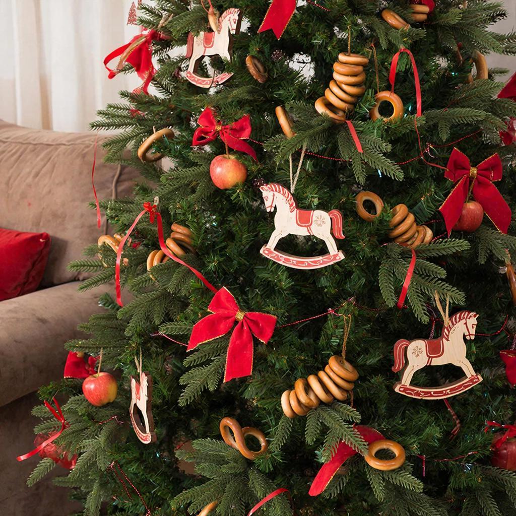 Дизайнер рассказала, с чего начать украшение интерьера к Новому году