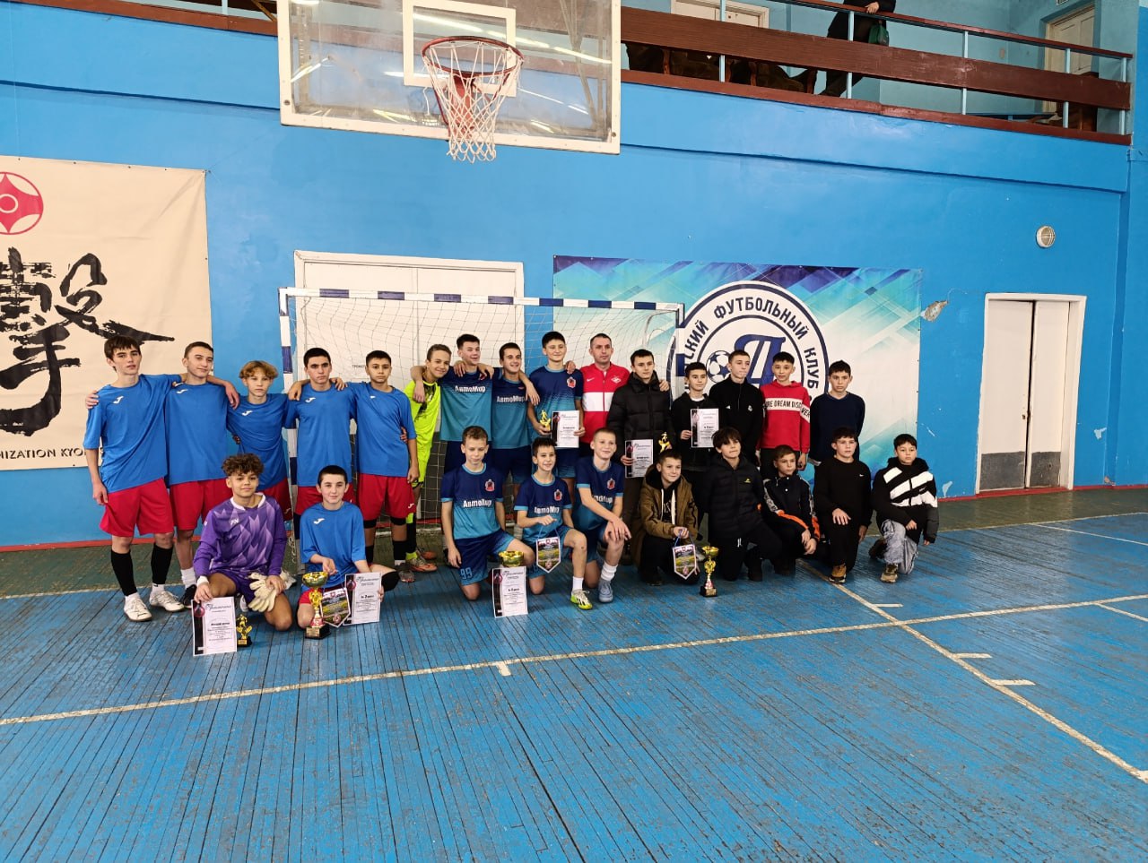 Подведены итоги открытого чемпионата Красногвардейского района по футболу среди юных дарований 2010-2012 и 2015-2016 годов рождения! Подведены итоги открытого чемпионата Красногвардейского района по футболу среди юных дарований 2010-2012 и 2015-2016 годов рождения!