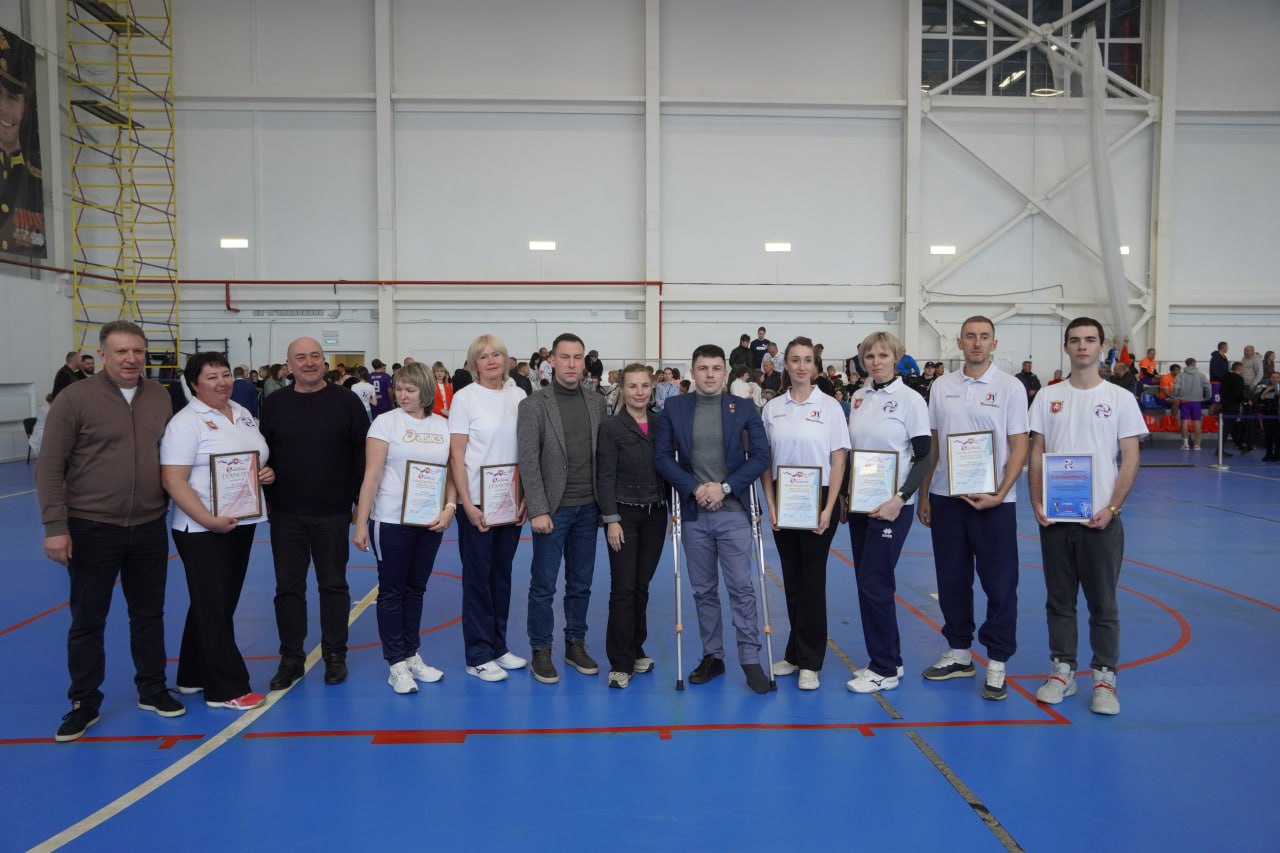 В г. Саки прошло открытие Республиканского турнира по волейболу «Кубок Героев России» В г. Саки прошло открытие Республиканского турнира по волейболу «Кубок Героев России»