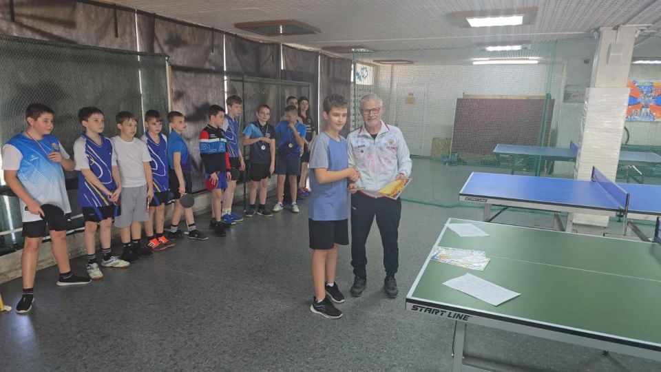 В Центре детского и юношеского творчества состоялся открытый турнир по настольному теннису «Широка страна моя родная», посвященный Дню Конституции Российской Федерации В Центре детского и юношеского творчества состоялся открытый турнир по настольному теннису «Широка страна моя родная», посвященный Дню Конституции Российской Федерации