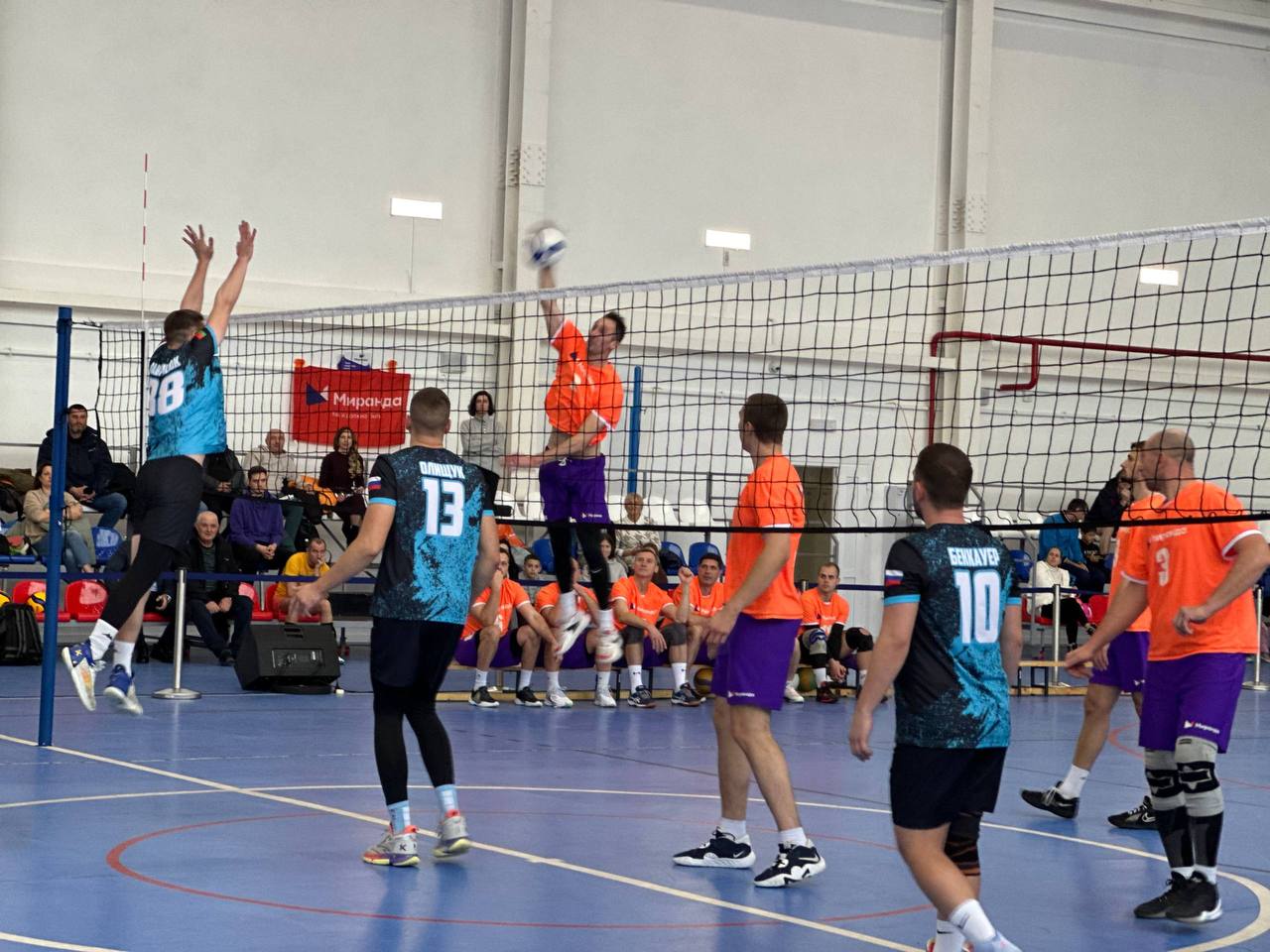 Михаил Назаров: В городе Саки состоялся турнир по волейболу среди мужчин в поддержку участников СВО памяти Матвея Шапкина и Владислава Турубары «Кубок Героев России» Михаил Назаров: В городе Саки состоялся турнир по волейболу среди мужчин в поддержку участников СВО памяти Матвея Шапкина и Владислава Турубары «Кубок Героев России»
