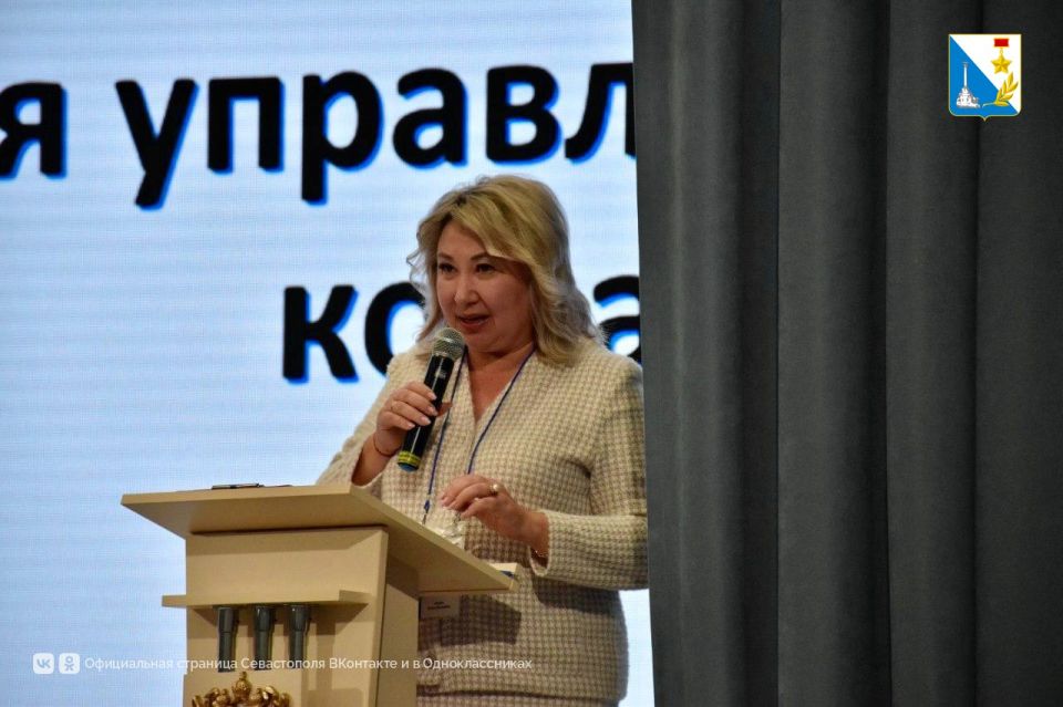 В Севастополе стартовал проект «Флагманская школа» В Севастополе стартовал проект «Флагманская школа»