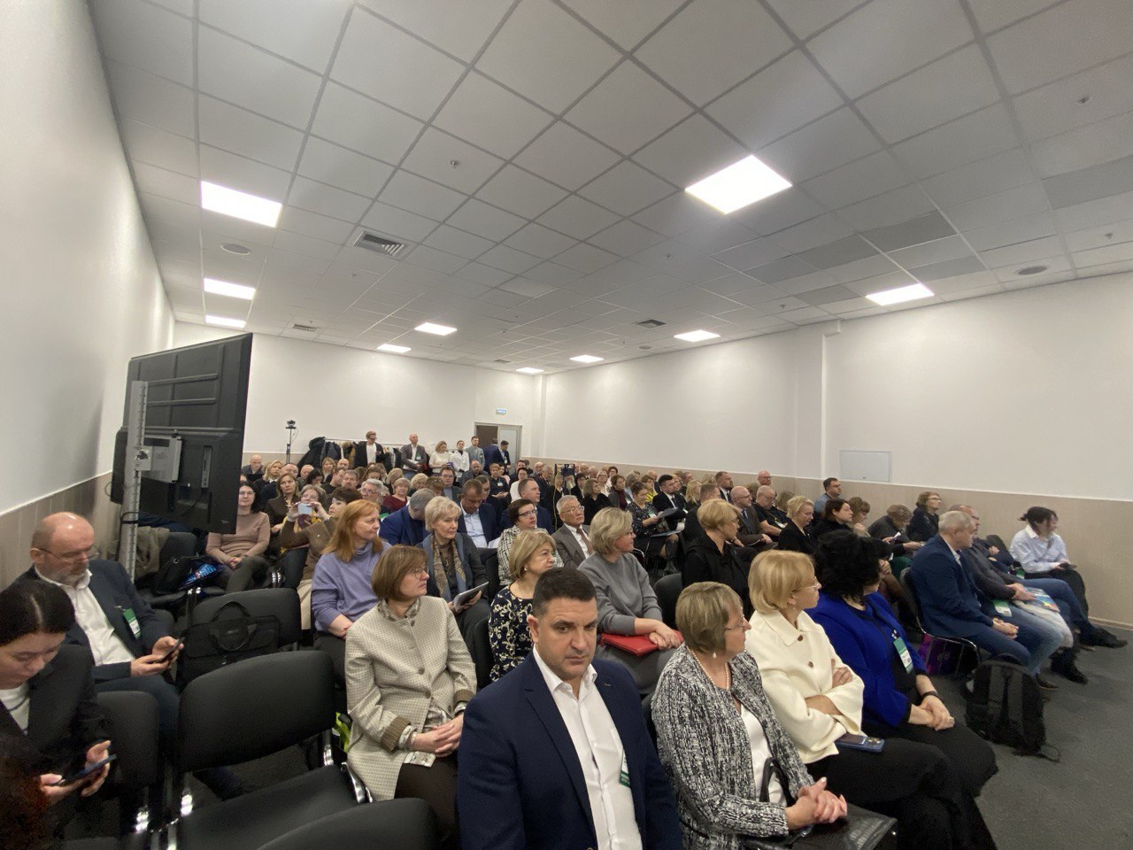 Научно-технологические развитие курортной отрасли в Крыму является инвестициями в здоровьесбережение нации и человеческий капитал страны Научно-технологические развитие курортной отрасли в Крыму является инвестициями в здоровьесбережение нации и человеческий капитал страны