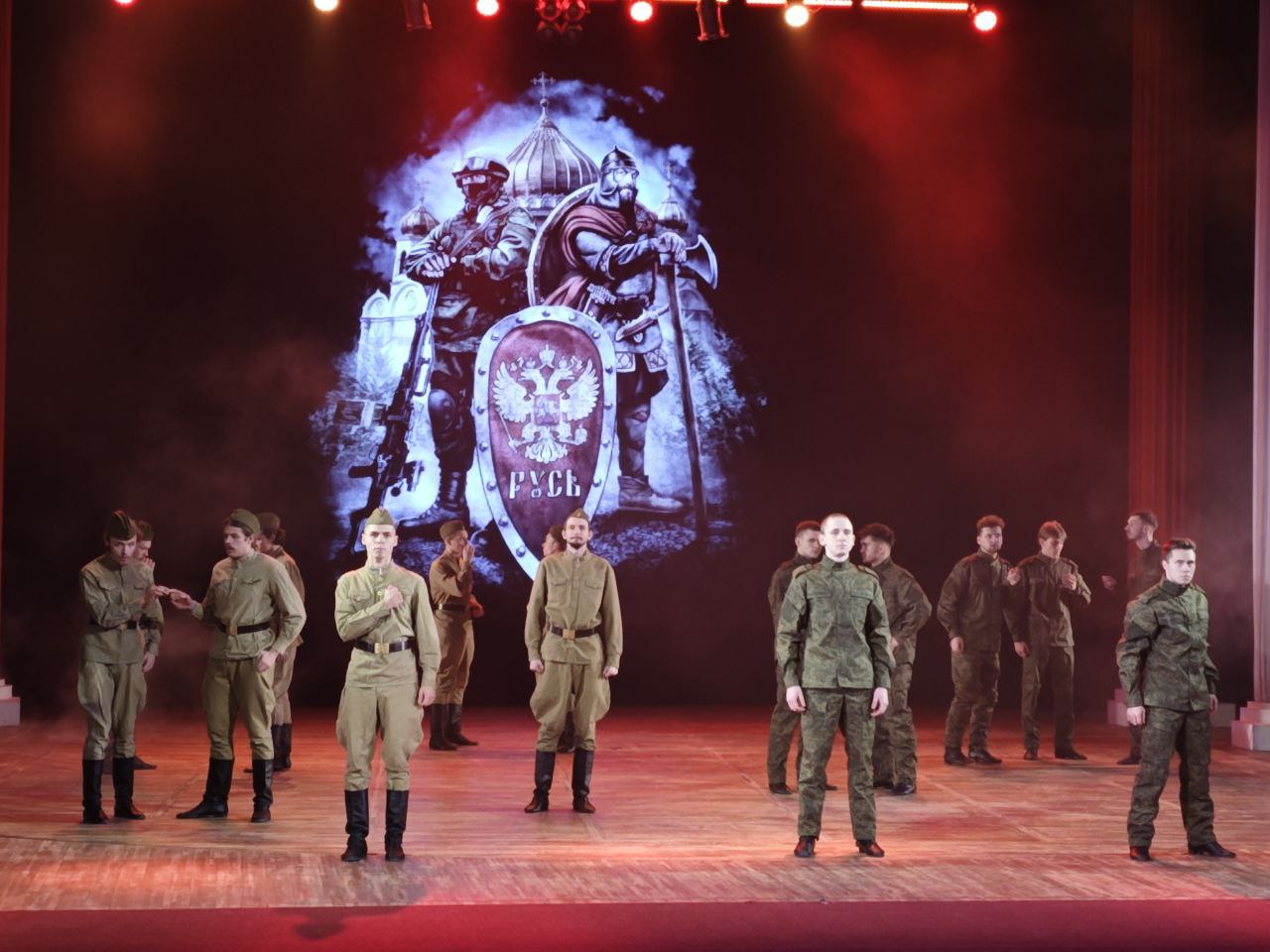 Михаил Назаров: В честь празднования Дня Героев Отечества в Государственном академическом музыкальном театре состоялся торжественный концерт Михаил Назаров: В честь празднования Дня Героев Отечества в Государственном академическом музыкальном театре состоялся торжественный концерт