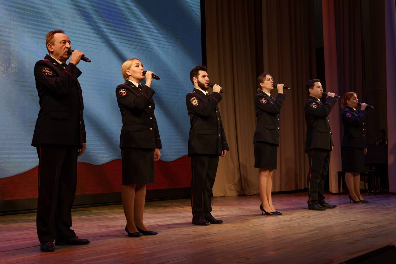 Патриотизм для молодежи – это не просто слова, а глубокое, искреннее чувство любви к своей Родине, к ее истории, культуре, народу! Патриотизм для молодежи – это не просто слова, а глубокое, искреннее чувство любви к своей Родине, к ее истории, культуре, народу!