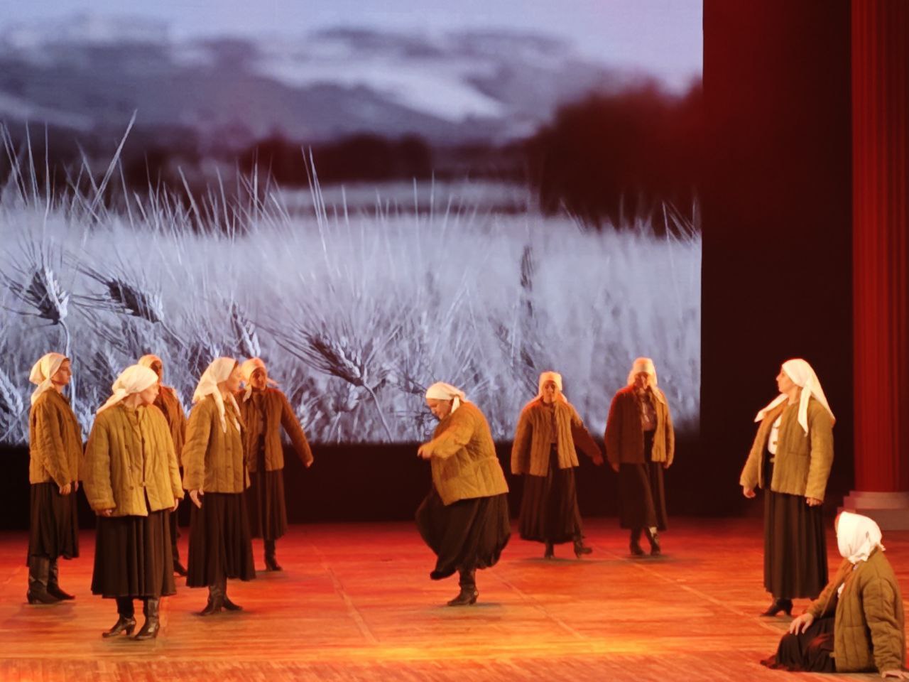 Михаил Назаров: В честь празднования Дня Героев Отечества в Государственном академическом музыкальном театре состоялся торжественный концерт Михаил Назаров: В честь празднования Дня Героев Отечества в Государственном академическом музыкальном театре состоялся торжественный концерт