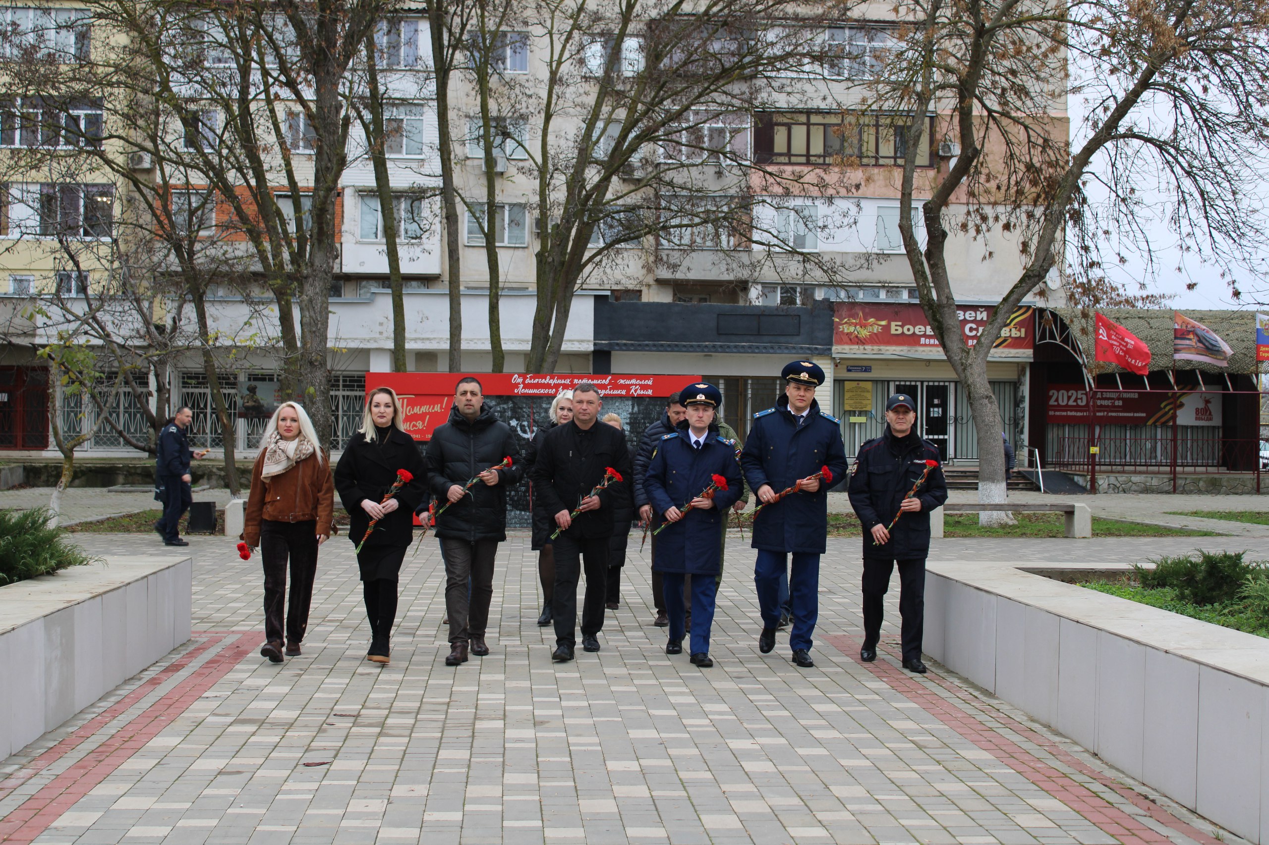 Сегодня, 9 декабря, наша страна торжественно празднует День Героев Отечества — праздник, учрежденный в 2007 году президентом Владимиром Путиным, чтобы почтить память и выразить благодарность героям, защитившим нашу страну в... Сегодня, 9 декабря, наша страна торжественно празднует День Героев Отечества — праздник, учрежденный в 2007 году президентом Владимиром Путиным, чтобы почтить память и выразить благодарность героям, защитившим нашу страну в...