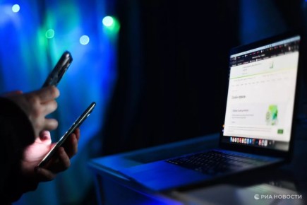 Аферисты распространяют приложения для обмана таксистов и курьеров