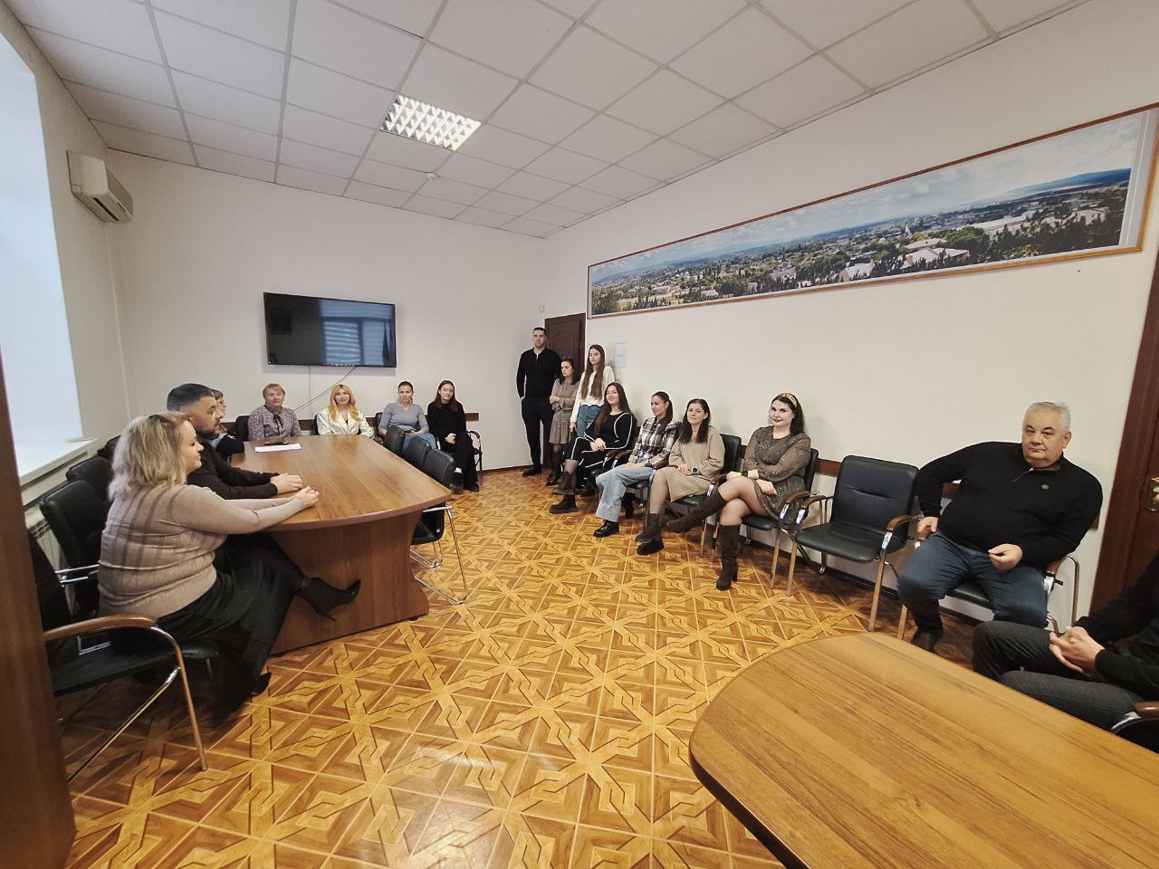 Валентина Биджакова: В рамках Международного дня борьбы с коррупцией, который ежегодно отмечается 9 декабря, в стенах администрации города Белогорск состоялось обучение, на котором присутствовали сотрудники Белогорского... Валентина Биджакова: В рамках Международного дня борьбы с коррупцией, который ежегодно отмечается 9 декабря, в стенах администрации города Белогорск состоялось обучение, на котором присутствовали сотрудники Белогорского...