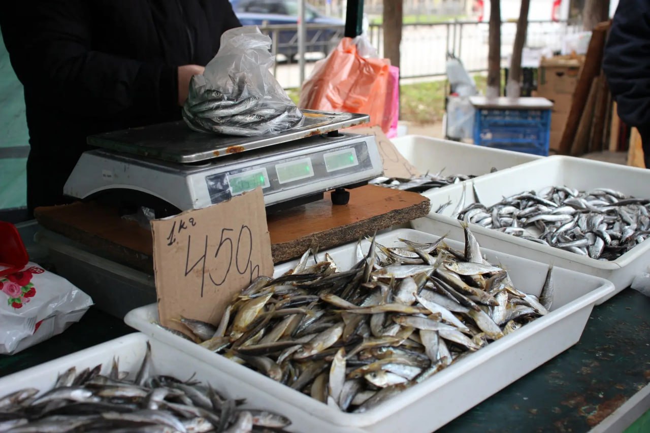В Керчи продолжаются профилактические рейды по выявлению незаконной торговли В Керчи продолжаются профилактические рейды по выявлению незаконной торговли