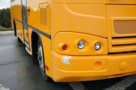 «Артек» передал автобусы участникам СВО на Донецком направлении