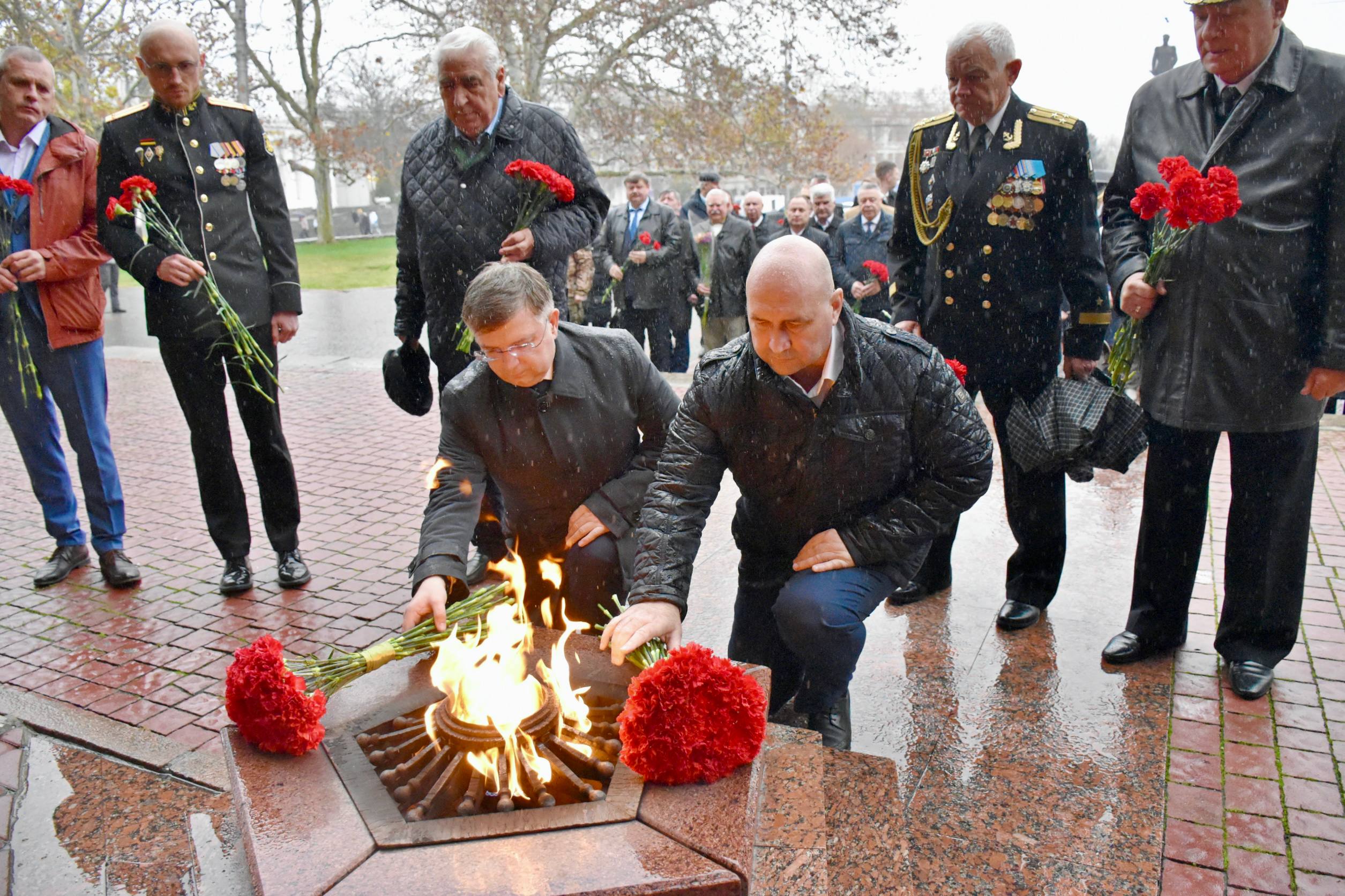 Владимир Немцев: 9 декабря в нашей стране отмечается День Героев Отечества Владимир Немцев: 9 декабря в нашей стране отмечается День Героев Отечества