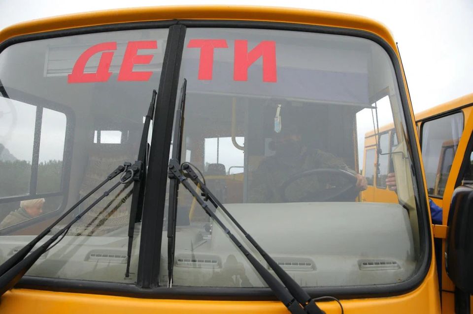 «Артек» передал 2 автобуса участникам СВО на Донецком направлении «Артек» передал 2 автобуса участникам СВО на Донецком направлении