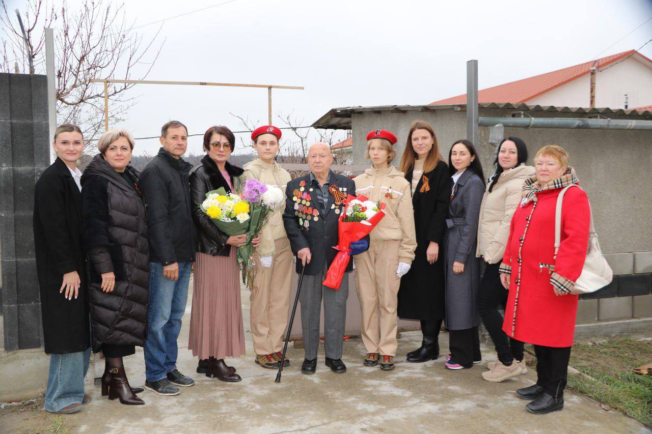 Ольга Урайкина: Также в этот знаменательный день большой честью было поздравить и выразить слова бесконечной благодарности нашим уважаемым ветеранам Ольга Урайкина: Также в этот знаменательный день большой честью было поздравить и выразить слова бесконечной благодарности нашим уважаемым ветеранам