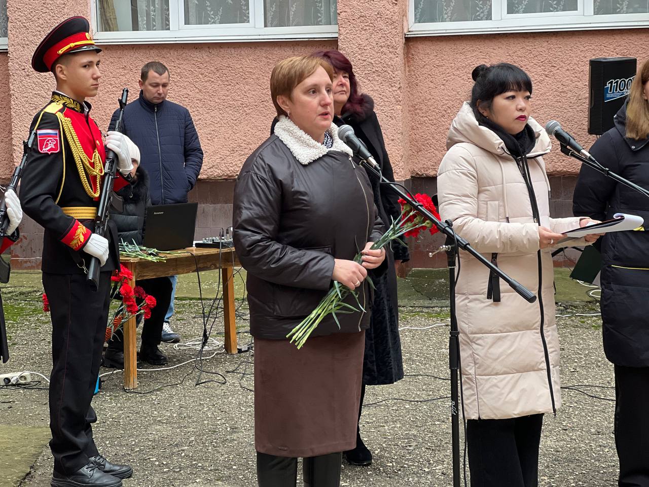 Игорь Ивин: Сегодня в Джанкое открыли мемориальные доски в память о Героях, погибших в зоне СВО – Никабадзе Валерия, Репенко Дмитрия, Османова Александра, Баранова Александра и Сухорукова Даниила Игорь Ивин: Сегодня в Джанкое открыли мемориальные доски в память о Героях, погибших в зоне СВО – Никабадзе Валерия, Репенко Дмитрия, Османова Александра, Баранова Александра и Сухорукова Даниила