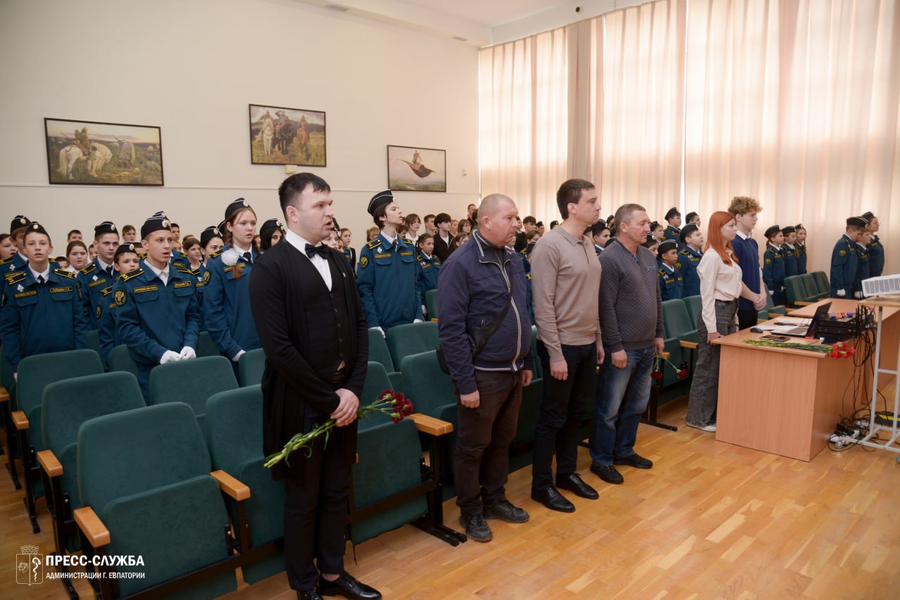 В школе №14 открыли Парту Героя в честь погибшего участника СВО