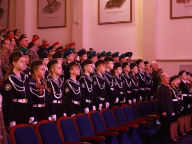 Коллектив Культурного центра МВД по Республике Крым принял участие в мероприятиях, приуроченных ко Дню Героев Отечества