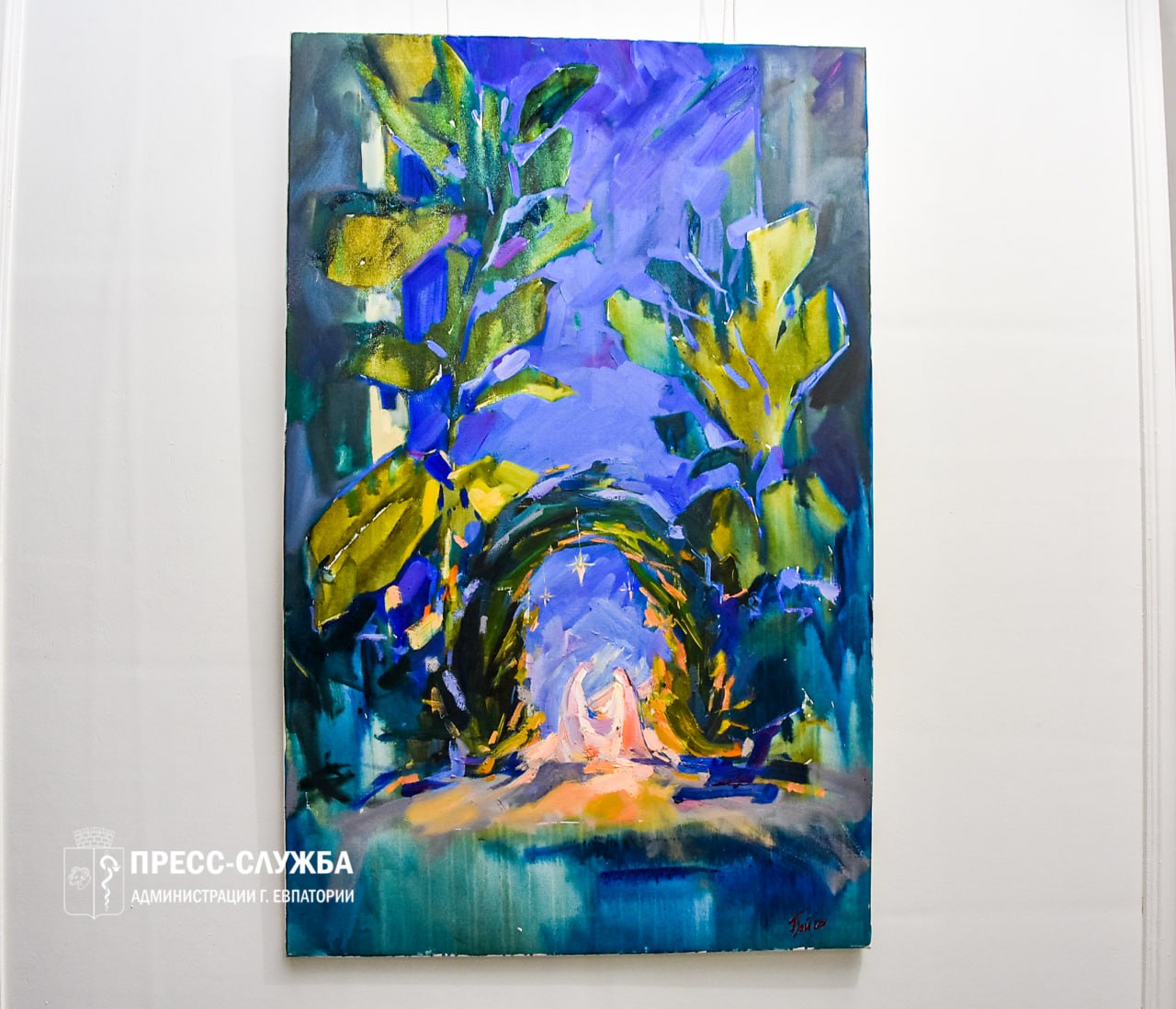 В Крымском ТЮЗе проходит выставка евпаторийских художников В Крымском ТЮЗе проходит выставка евпаторийских художников