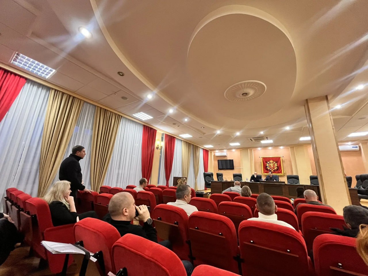 Глава администрации Керчи Олег Каторгин провел очередное заседание «Депутатского часа» Глава администрации Керчи Олег Каторгин провел очередное заседание «Депутатского часа»