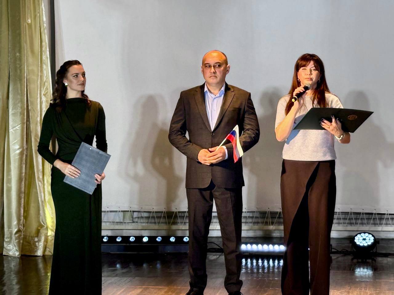 Общественная палата Крыма выступила соорганизатором ключевого крымского патриотического форума «Герои Родины» Общественная палата Крыма выступила соорганизатором ключевого крымского патриотического форума «Герои Родины»