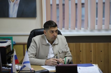 Заместитель главы администрации Бахчисарайского района Андрей Падалко с коллегами провел прием граждан